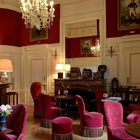 Chateau Colbert Maulevrier Экстерьер фото